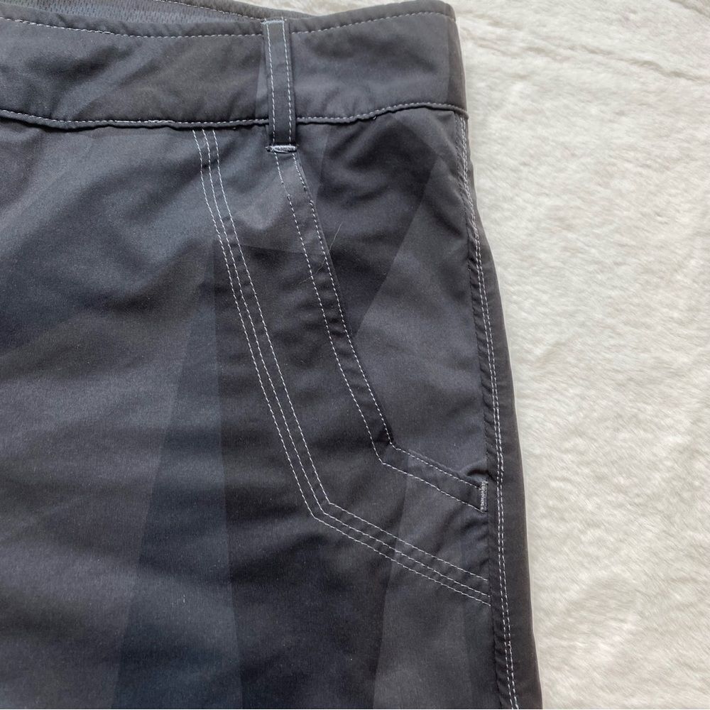 Altura Gray Tone Geo Design Shorts Size Medium - Picture 7 of 13